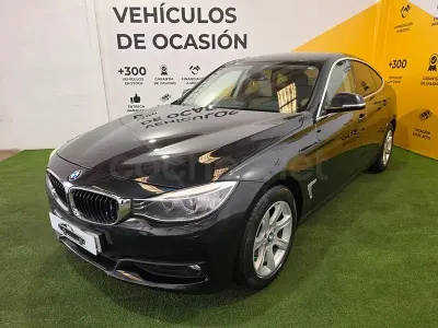 Usado BMW 320 Sport Line 184 CV (135 kW) 2014 Negro Berlina