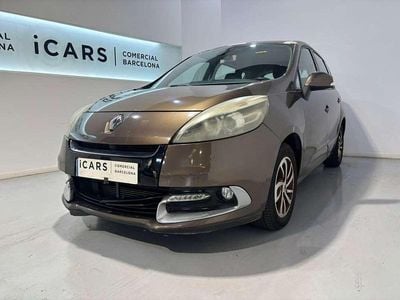 Usado Renault Grand Scénic III Dynamique 131 CV (96 kW) 2012 Marrón Monovolumen
