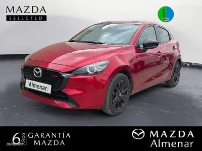 Usado Mazda 2 90 CV (66 kW) 2024 Rojo Utilitario