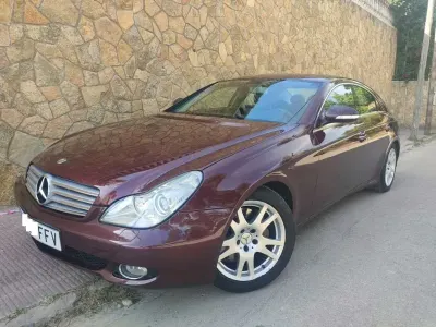 Usado Mercedes CLS350 292 CV (214 kW) 2006 Burdeos Coupe