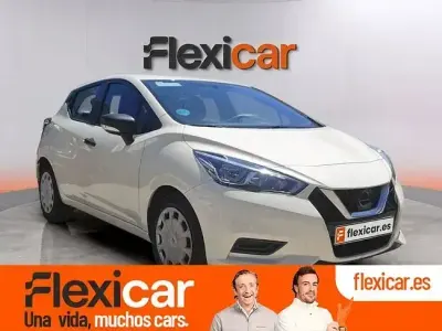 Usado Nissan Micra Acenta 71 CV (52 kW) 2019 Beige Utilitario