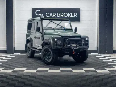 Usado Land Rover Defender 122 CV (89 kW) 2011 Verde SUV