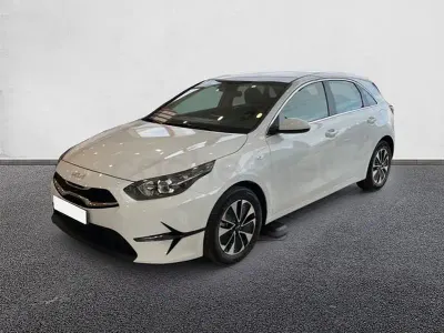 Usado Kia Ceed 100 CV (73 kW) 2025 Blanco Utilitario