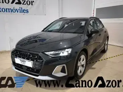 Usado Audi A3 e-tron Advanced 204 CV (150 kW) 2025 Gris Utilitario