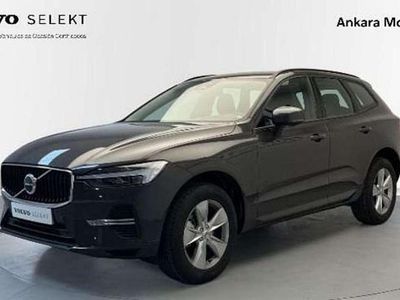 Usado Volvo XC60 Momentum 197 CV (144 kW) 2022 Gris SUV