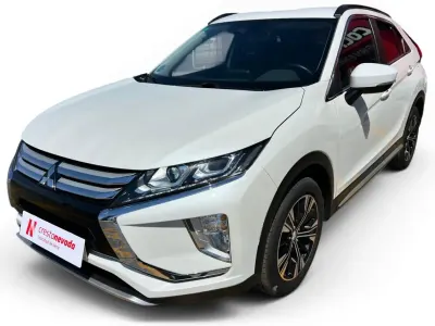 Usado Mitsubishi Eclipse Cross Spirit 163 CV (119 kW) 2020 Blanco SUV