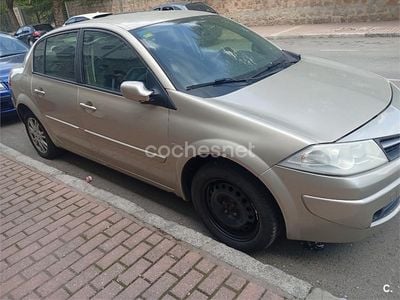 Begagnad Renault Mégane II 85 HK (62 kW) 2008 Grå Sedan