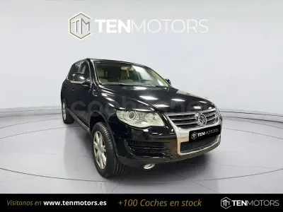 Second-hand VW Touareg R 174 CP (127 kW) 2008 Negru SUV