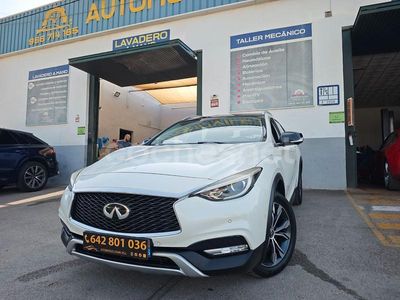 Infiniti QX30
