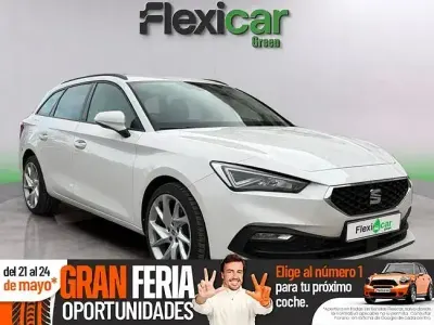 Usado Seat Leon FR 110 HP (80 kW) 2022 Branco