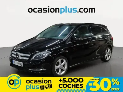 Usado Mercedes B180 109 CV (80 kW) 2013 Negro Monovolumen