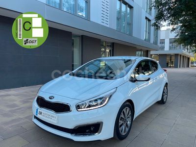 Usado Kia ProCeed 120 CV (88 kW) 2016 Blanco Utilitario