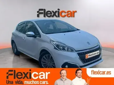 Usado Peugeot 208 Signature Sky 99 CV (72 kW) 2019 Blanco Utilitario