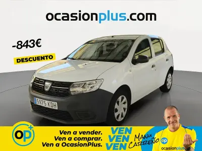 Usado Dacia Sandero Base 73 CV (53 kW) 2017 Blanco Berlina