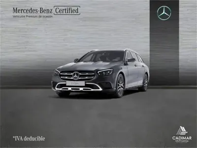 Usado Mercedes E220 All-Terrain 194 CV (142 kW) 2020 Gris selenita Familiar