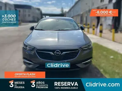 Usado Opel Insignia Selective 136 HP (100 kW) 2017 Cinzento Carrinha