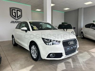 Usado Audi A1 Attraction 105 CV (77 kW) 2012 Blanco Utilitario