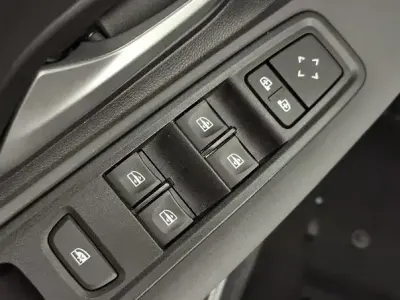 Usado Dacia Jogger Extreme 140 CV (102 kW) 2025 Verde Monovolumen