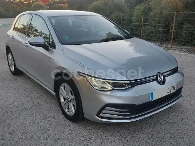 Usado VW Golf VII 115 CV (84 kW) 2021 Gris / plata Utilitario