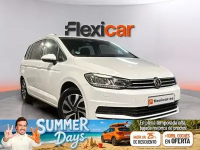 Usado VW Touran Advance 150 CV (110 kW) 2023 Blanco Monovolumen