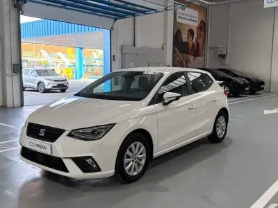 Usado Seat Ibiza Style Plus 110 CV (80 kW) 2022 Utilitario