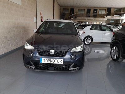Usado Seat Arona FR 115 CV (84 kW) 2024 Gris / plata SUV