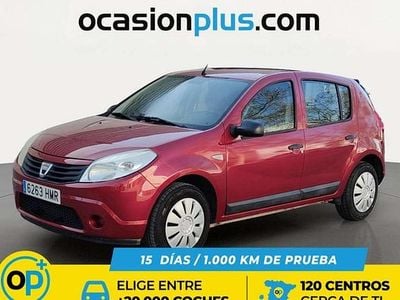 Usado Dacia Sandero Ambiance 75 HP (55 kW) 2012 Vermelho Citadino