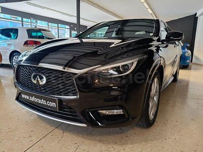 Usado Infiniti Q30 Premium 170 CV (125 kW) 2017 Negro Berlina