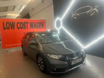 Usado Honda Civic Sport 120 CV (88 kW) 2014 Gris / plata Familiar