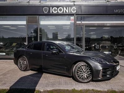 Gris / plata Usado 2024 Porsche Panamera Turbo E-Hybrid Berlina | 179.900 €