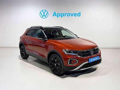 Usado VW T-Roc 116 CV (85 kW) 2024 Rojo SUV