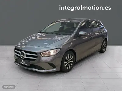 Usado Mercedes B180 136 CV (100 kW) 2020 Varios colores Utilitario