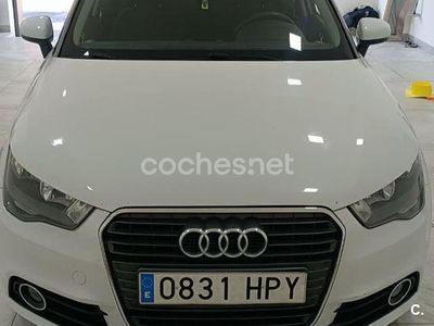 Usado Audi A1 Sportback Ambition 90 CV (66 kW) 2013 Blanco Utilitario