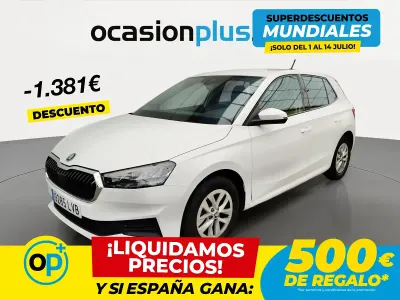 Usado Skoda Fabia Ambition 80 CV (58 kW) 2021 Blanco Utilitario