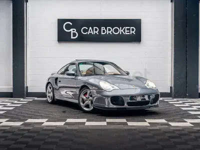 Usado Porsche 911 Turbo 420 CV (308 kW) 2003 Gris / plata Coupe