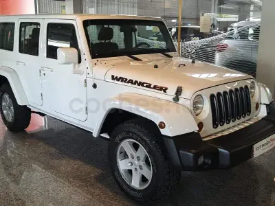 Käytetty Jeep Wrangler Unlimited Sahara 200 HP (147 kW) 2011 Valkoinen Katumaasturi