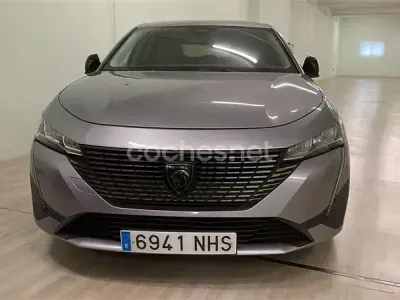 Usado Peugeot 308 SW Allure 180 CV (132 kW) 2022 Gris / plata Familiar