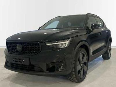 Negro Nuevo 2025 Volvo XC40 Plus SUV | 42.900 € (Un poco caro)