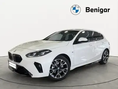 Usado BMW 118 Shadowline 150 CV (110 kW) 2025 Blanco Utilitario