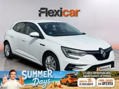 Usado Renault Mégane II Intens 140 CV (102 kW) 2022 Blanco Berlina