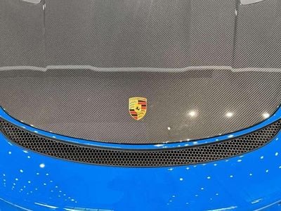 Porsche Cayman GT4