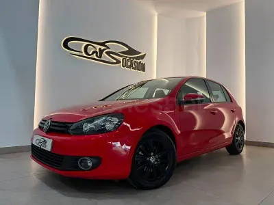 Usado VW Golf VI Advance 115 CV (84 kW) 2009 Rojo Utilitario