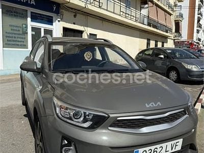 Verde Usado 2021 Kia Stonic SUV | 15.500 € (Precio justo)