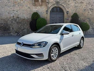Usado VW Golf VII 116 CV (85 kW) 2019 Blanco Utilitario
