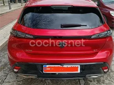 Usado Peugeot 308 GT 130 CV (95 kW) 2022 Rojo Berlina