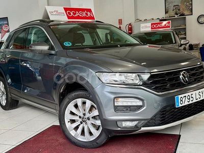 Gris / plata Usado 2021 VW T-Roc Advance SUV | 26.490 € (Un poco caro)