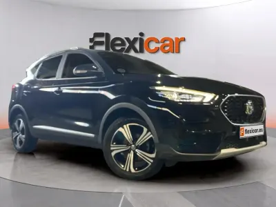 Usado MG ZS Comfort 106 CV (77 kW) 2022 Negro SUV
