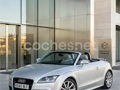 Usado Audi TT Roadster S-Line 160 CV (117 kW) 2013 Gris / plata Descapotable
