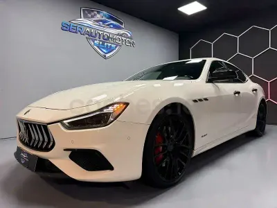 Usado Maserati Ghibli 430 CV (316 kW) 2020 Blanco Berlina