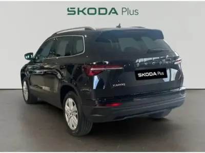 Usado Skoda Karoq Selection 150 CV (110 kW) 2025 Negro SUV